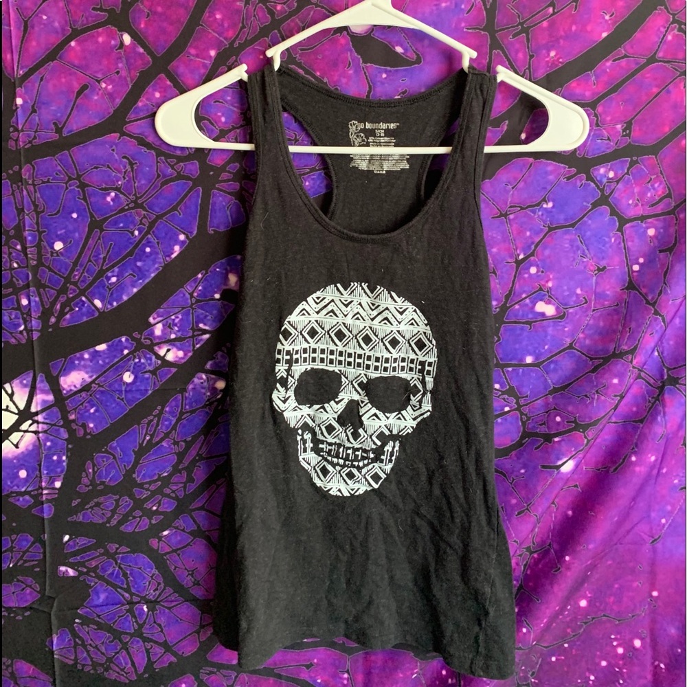 Skull tank